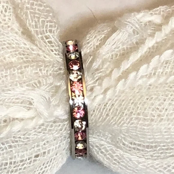 Pink and White Faux diamonds Ring - Picture 2 of 8